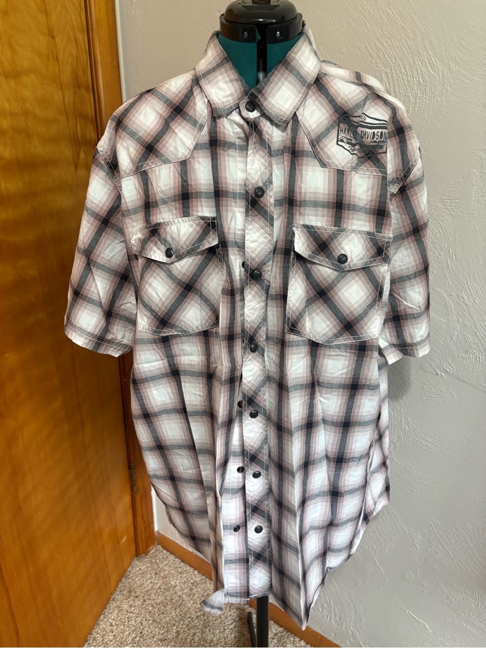 Harley-Davidson Men's Short Sleeve Plaid Shirt - White, Black & Pinkish Tan